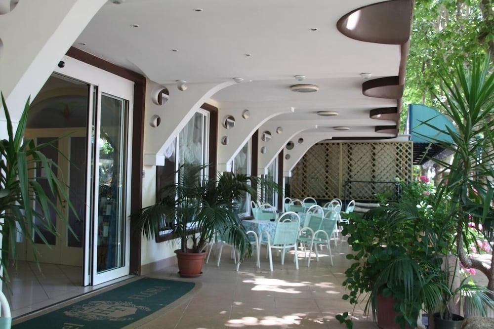 Hotel Flora Bellaria-Igea Marina Exterior photo